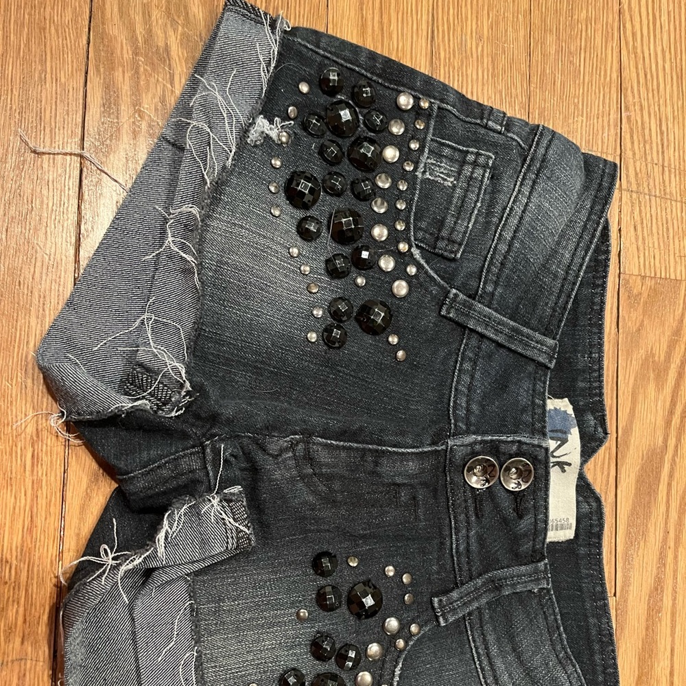 Ink shorts